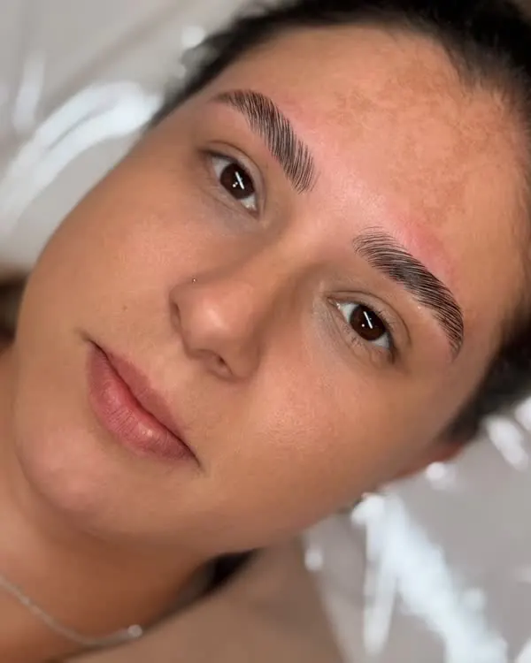 Brow Lamination feita por aluna, logo depois do atendimento